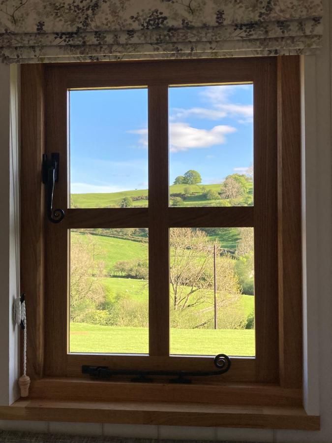 Villa The Snug At Coed Y Gaer Oswestry Esterno foto
