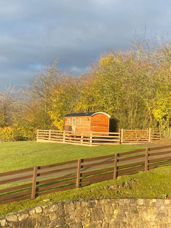 Villa The Snug At Coed Y Gaer Oswestry Esterno foto
